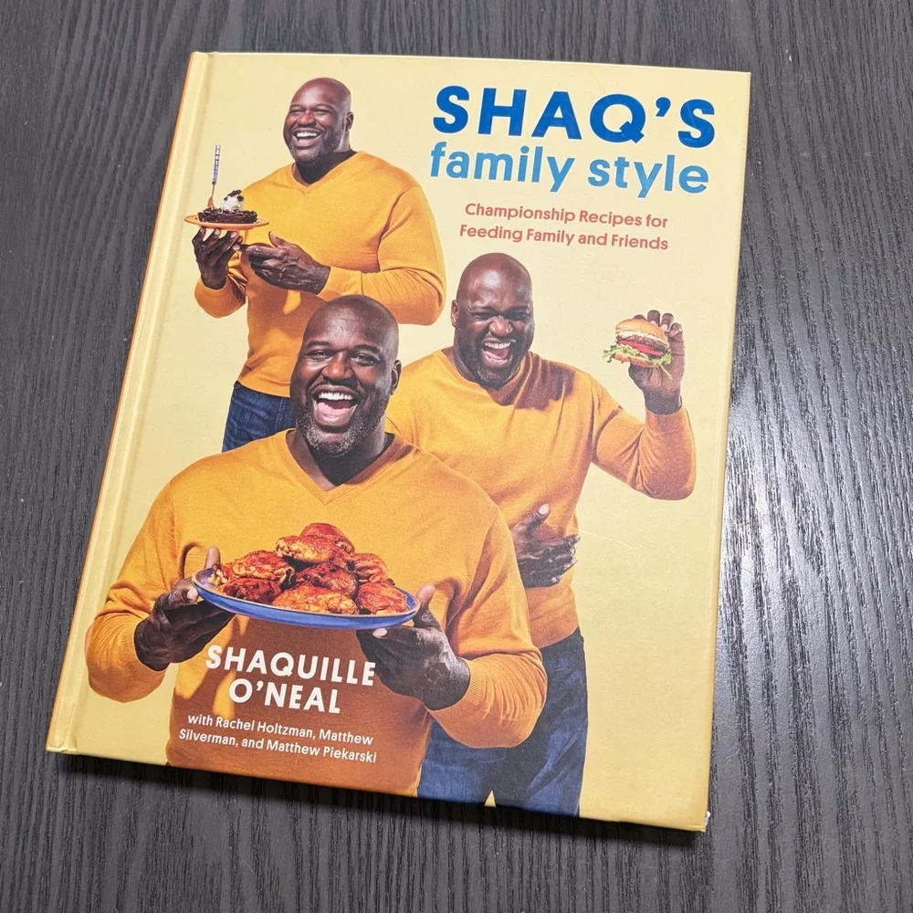 Shaq’s Family Style Cookbook - Brand New